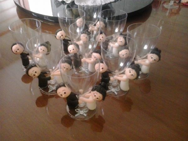 Lembrancinha na tacinha de acrilico